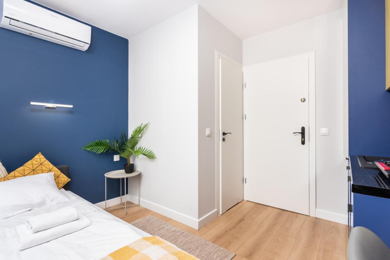 Smart Apartments - Old Town & Main Train Station - By Upstairs Krakau Exterior foto
