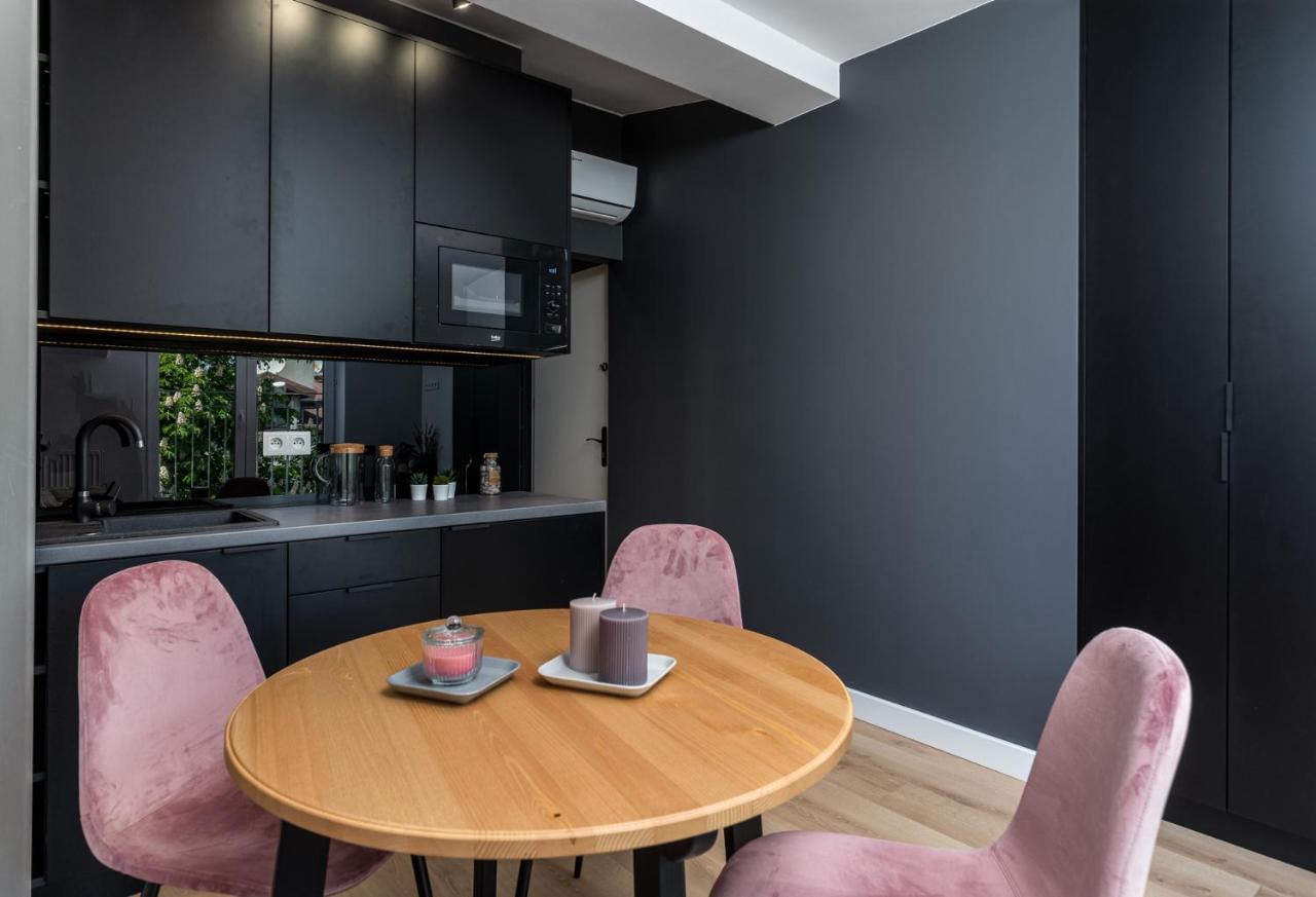 Smart Apartments - Old Town & Main Train Station - By Upstairs Krakau Exterior foto