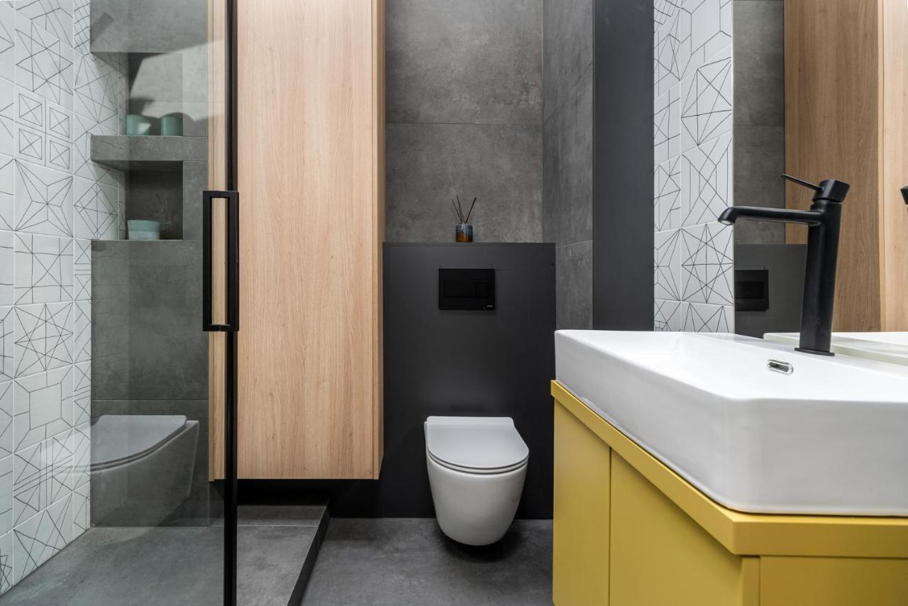 Smart Apartments - Old Town & Main Train Station - By Upstairs Krakau Exterior foto