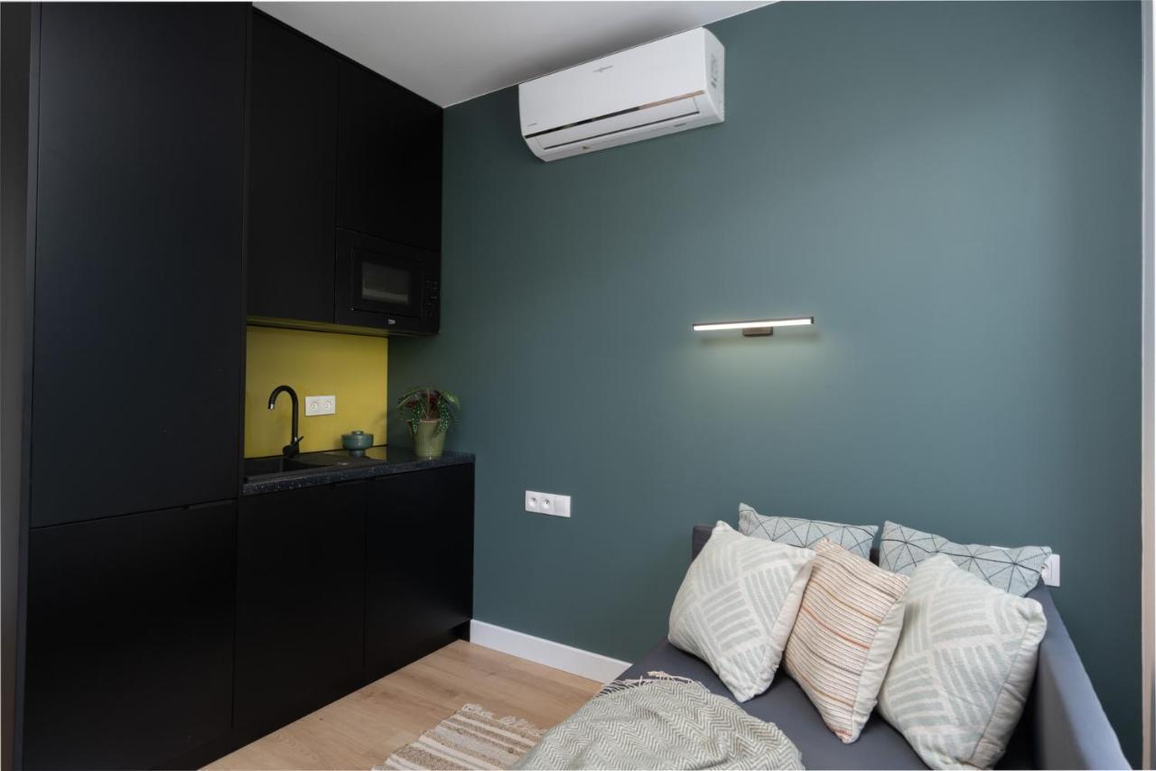 Smart Apartments - Old Town & Main Train Station - By Upstairs Krakau Exterior foto